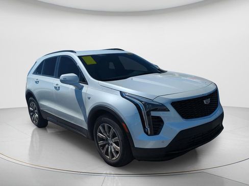 Used 2023 Cadillac XT4 Sport FWD image 3