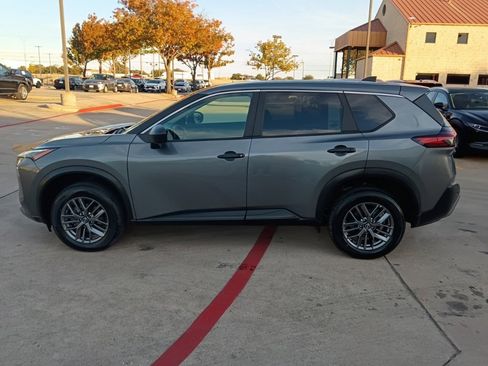 Used 2023 Nissan Rogue S image 8