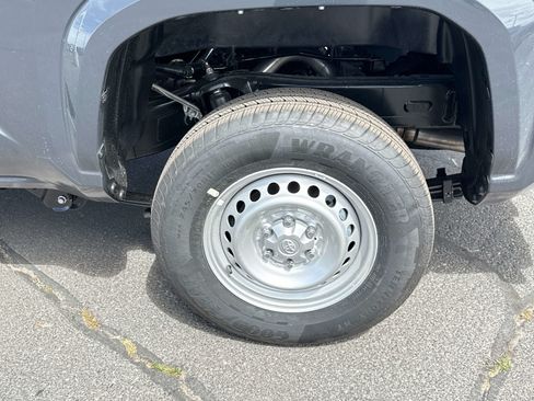 New 2026 Toyota Tacoma SR w/ SR Upgrade Package AWD/4WD image 6