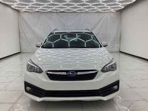 Used 2020 Subaru Impreza 2.0i Premium image 5