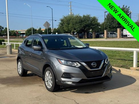 Used 2022 Nissan Rogue Sport SV w/ Technology Package FWD image 1