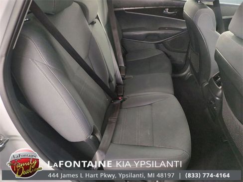 Used 2020 Kia Sorento LX w/ LX I4 Convenience Package image 25