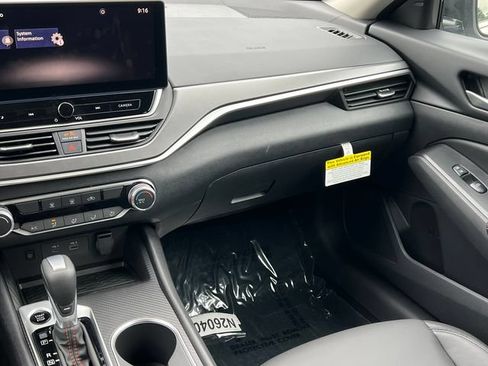 New 2026 Nissan Altima 2.5 SR AWD/4WD image 29