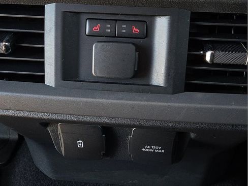 Used 2023 Ford F150 Lariat w/ Equipment Group 502A High image 9