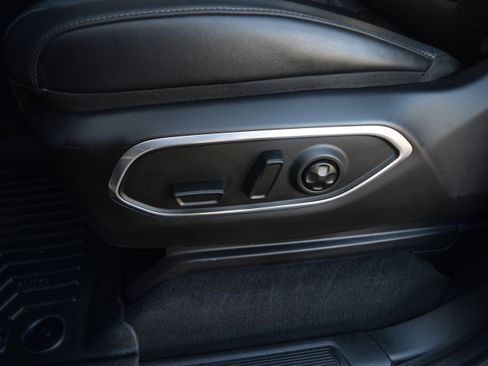 Used 2024 Jeep Wagoneer Series II w/ Premium Group I image 22