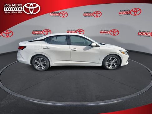 Used 2023 Nissan Sentra SV FWD image 9