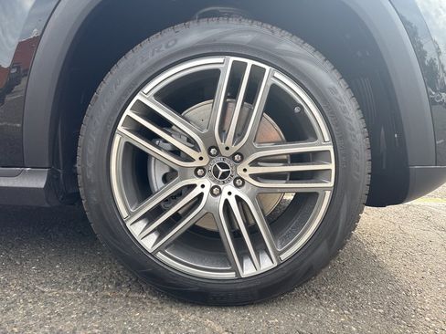 New 2026 Mercedes-Benz GLS 450 4MATIC image 13