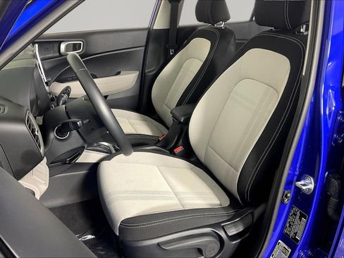 Certified 2026 Hyundai Venue SEL FWD image 20