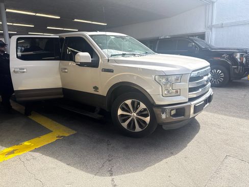 Used 2015 Ford F150 King Ranch w/ Equipment Group 601A Luxury RWD image 5