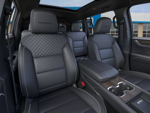 New 2026 GMC Acadia Denali w/ Super Cruise Package FWD image 16
