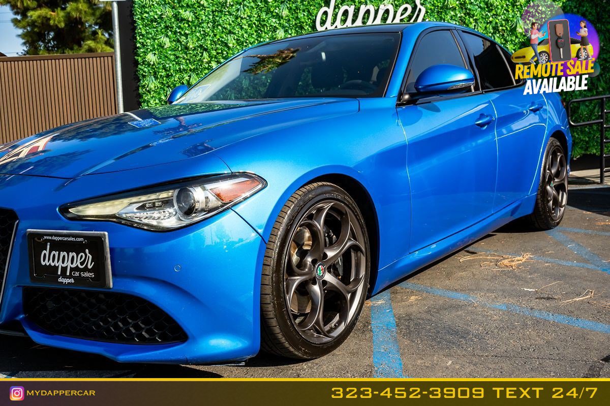 Used 2019 Alfa Romeo Giulia Ti Sport w/ Quick Order Package 22U Sport RWD image 2