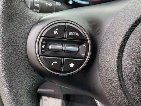 Used 2025 Kia Soul LX w/ LX Technology Package image 18
