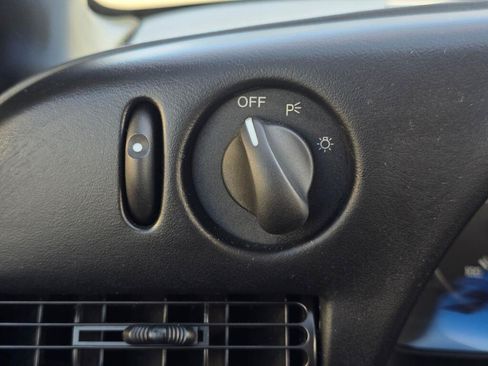 Used 1995 Chevrolet Monte Carlo Z34 FWD image 40