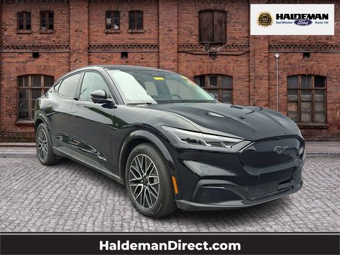 Used 2025 Ford Mustang Mach-E Premium AWD/4WD image 1