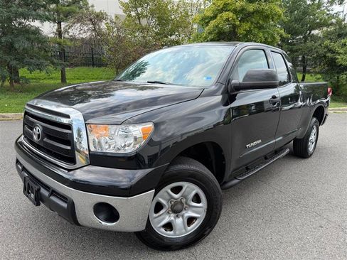 Used 2011 Toyota Tundra 4x4 Double Cab w/ Tow Pkg image 1