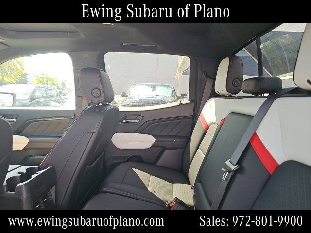 Used 2024 GMC Canyon AT4X AWD/4WD image 7