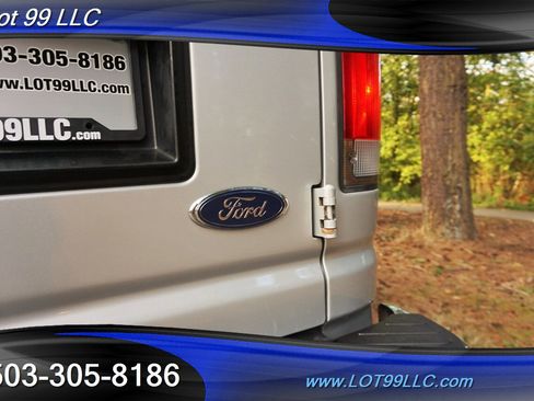 Used 2009 Ford E-350 and Econoline 350 Extended Super Duty image 30