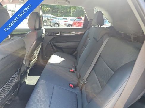 Used 2013 Kia Sorento LX w/ Convenience Pkg AWD/4WD image 14