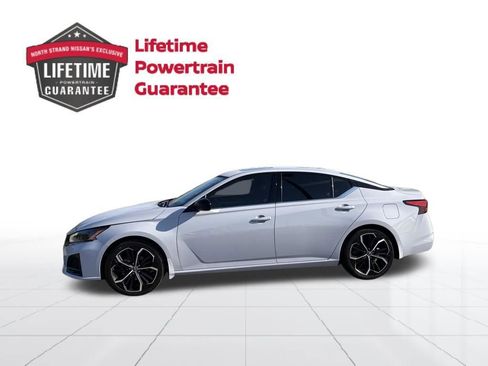 Certified 2024 Nissan Altima 2.5 SR w/ SR Premium Package FWD image 2