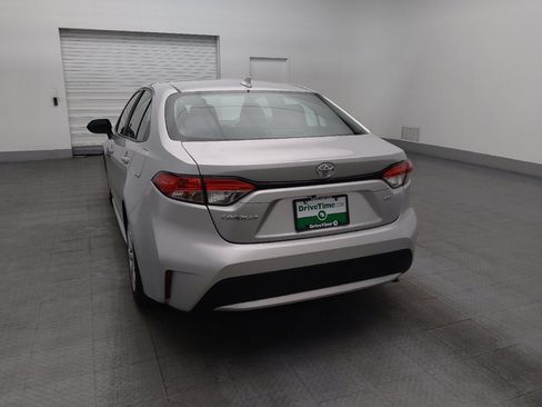 Used 2022 Toyota Corolla LE FWD image 6