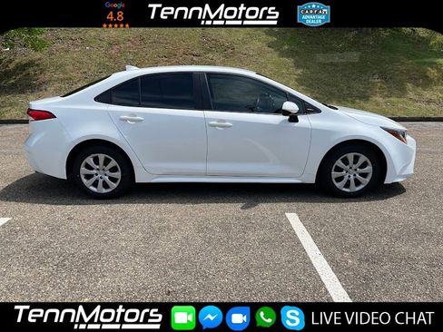 Used 2021 Toyota Corolla LE FWD image 2