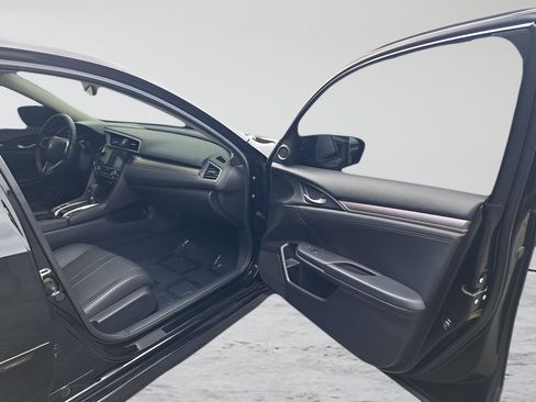 Used 2017 Honda Civic EX-L image 16