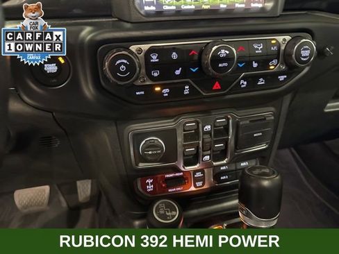 Used 2021 Jeep Wrangler Unlimited Rubicon w/ Dual Top Group AWD/4WD image 12