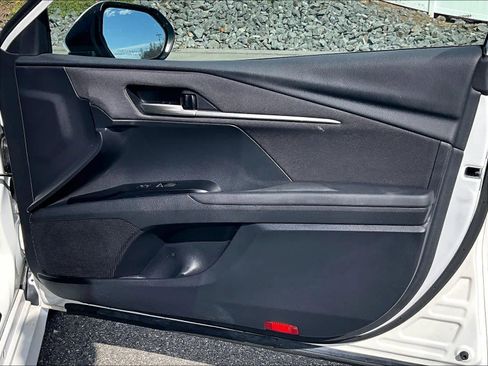 Used 2025 Toyota Camry LE image 12