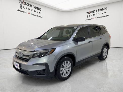 Used 2020 Honda Pilot LX image 1