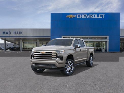 New 2026 Chevrolet Silverado 1500 High Country AWD/4WD image 8