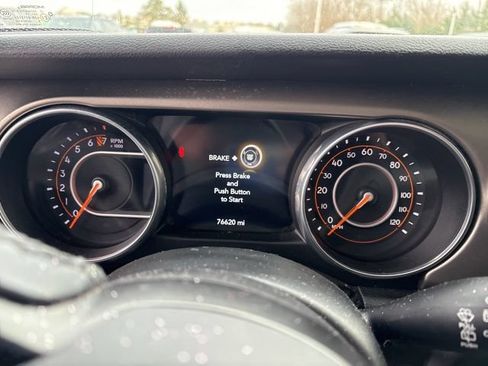 Used 2018 Jeep Wrangler Sport AWD/4WD image 9