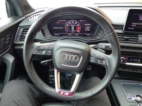 Used 2018 Audi SQ5 Prestige w/ Prestige Package image 24