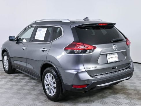 Used 2020 Nissan Rogue SV FWD image 4