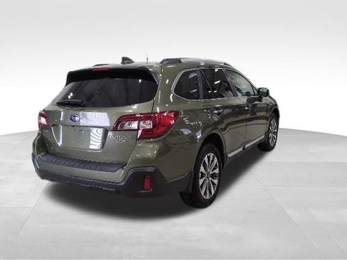 Used 2018 Subaru Outback 3.6R Touring image 15