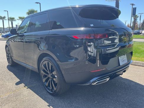 New 2026 Land Rover Range Rover Sport SE AWD/4WD image 3