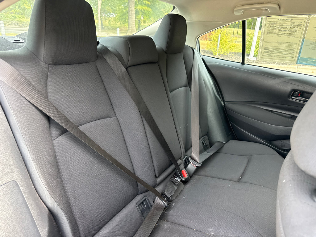 Used 2023 Toyota Corolla LE FWD image 34