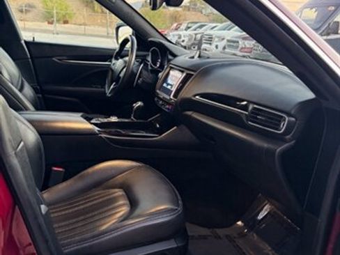 Used 2017 Maserati Levante S image 50