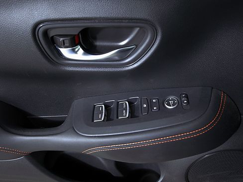 Used 2024 Honda HR-V Sport image 17