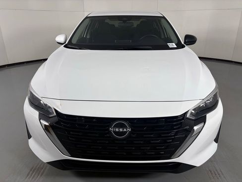 Certified 2025 Nissan Sentra S image 3