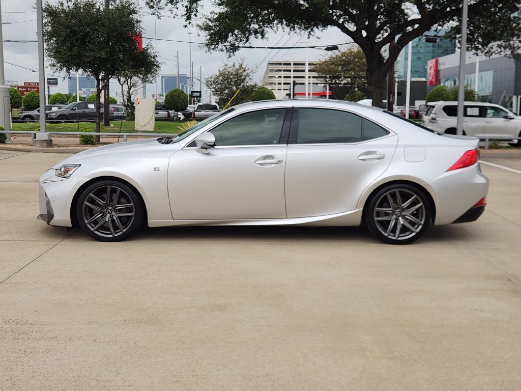 Used 2019 Lexus IS 350 F Sport w/ F Sport Package RWD image 4