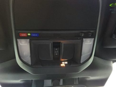 Used 2025 Subaru Forester Limited AWD/4WD image 49
