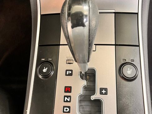 Used 2010 Hyundai Veracruz Limited image 26