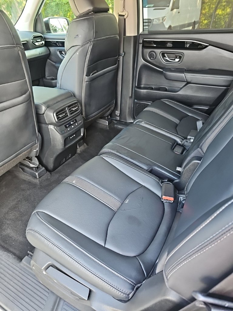 Used 2025 Honda Pilot EX-L image 25