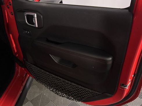 Used 2021 Jeep Wrangler Unlimited Rubicon w/ Dual Top Group image 36