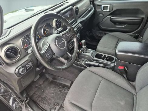 Used 2021 Jeep Wrangler Unlimited Sport AWD/4WD image 11