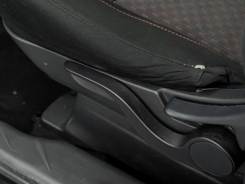 Used 2018 Mitsubishi Outlander Sport ES FWD image 19
