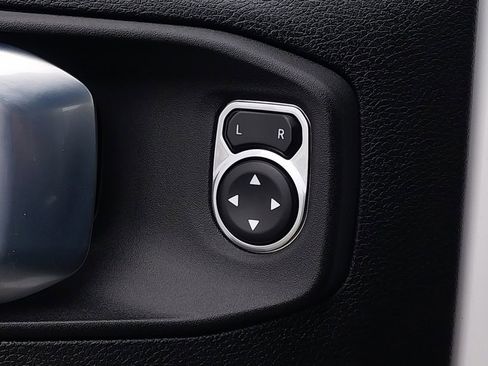 Certified 2021 Jeep Wrangler Unlimited Sport image 29