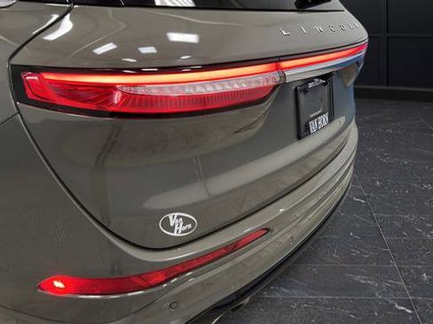 Used 2025 Lincoln Corsair Grand Touring image 39