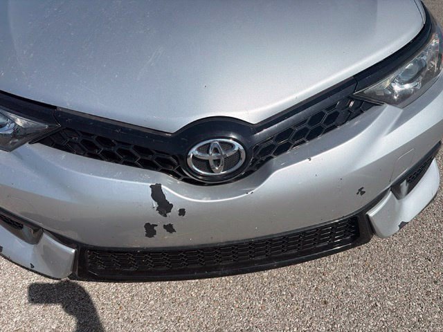 Used 2017 Toyota Corolla iM w/ All-Weather Mat Package FWD image 8
