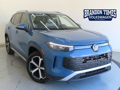 New 2025 Volkswagen Tiguan SE